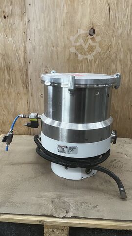 Вакуумный насос Pfeiffer TPH 1600