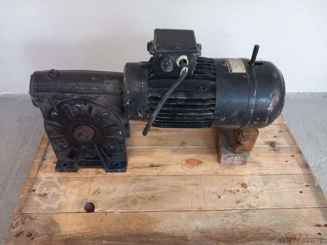 Электродвигатель с редуктором Sigl D90 L4 RMI85 1,5kw 18rpm