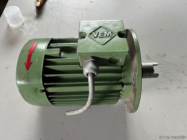 Электродвигатель Thurm K21R 90L4 1,5 кВт  