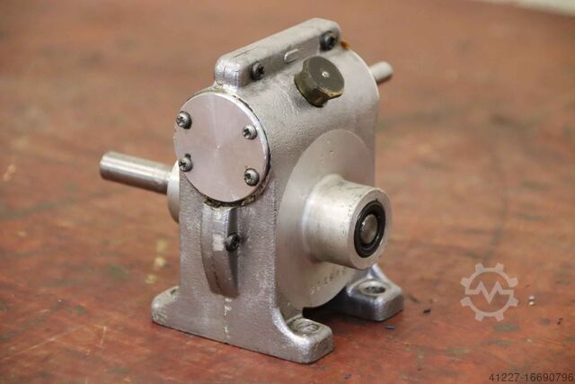 Коробка передач 1:16 unbekannt 122/105/H140 mm