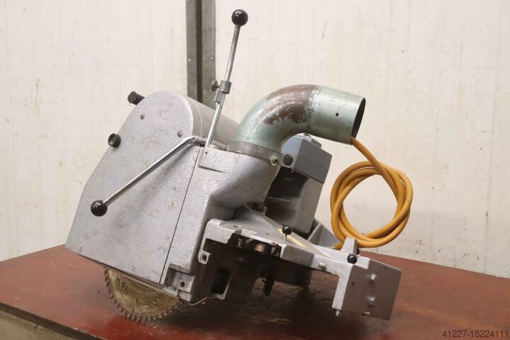 Панельно-распиловочный агрегат Holz-Her Schnitthöhe max. 80 mm