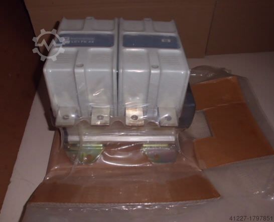 Контактор Telemecanique LC1FK44