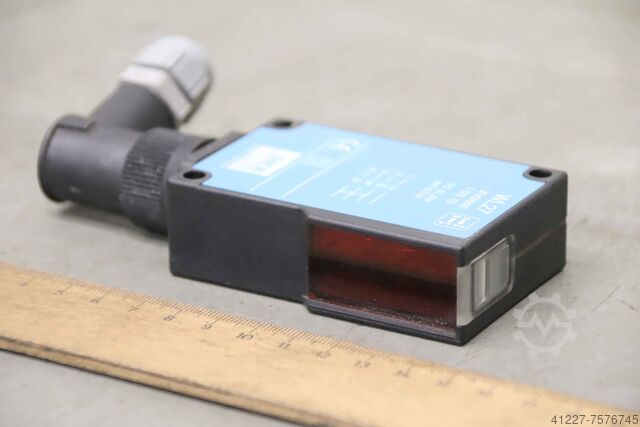 Ретроотражательный фотоэлектрический датчик Sick WL27-2F431S09