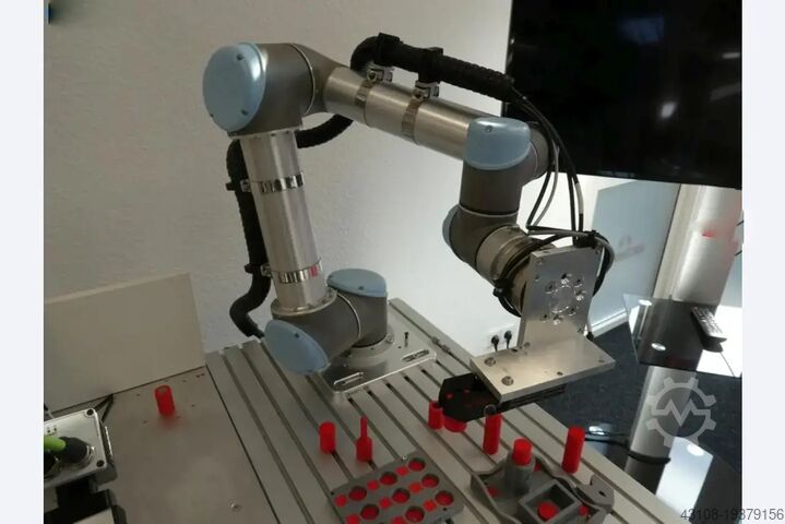 промышленный робот Universal Robots UR5-CB3.1