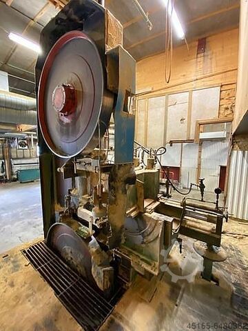 Ленточные пилы AKE, TB1B - 1400