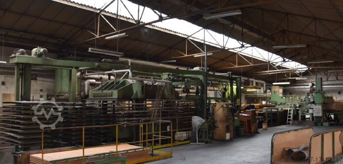 Линия по производству фанеры Becker&Van Hüllen Ligne de presse