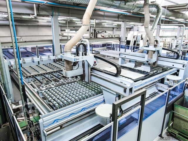 Обрабатывающий центр с раскладывающимся столом WEEKE PROFI BHC912/43/25