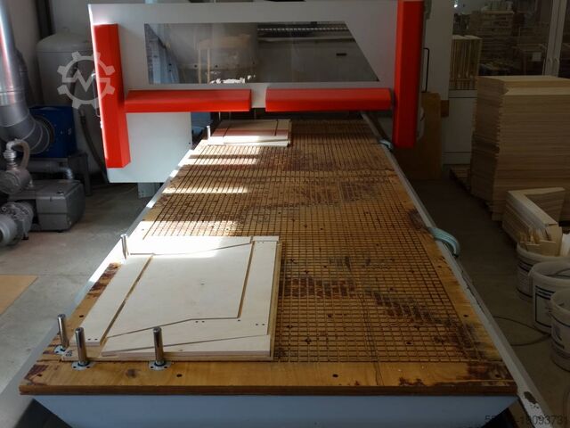 Обрабатывающий центр с ЧПУ для дерева и пластика Reichenbacher GmbH ArtisX4 Sprint