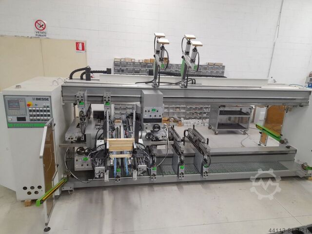 АВТОМАТИЧЕСКИЙ СВЕРЛИЛЬНО-ПРИСАДОЧНЫЙ СТ BIESSE Techno FDT