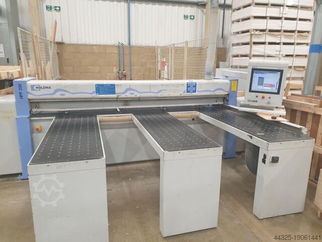 Панельная пила - подача спереди HOLZMA HPP230/31/31