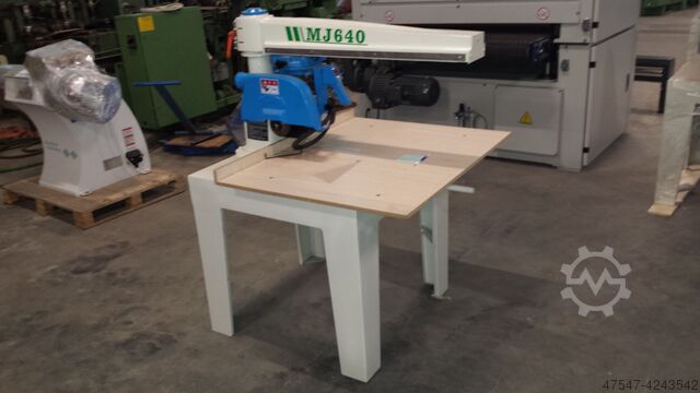 20-28-537 Станок поперечного распила  MJ640