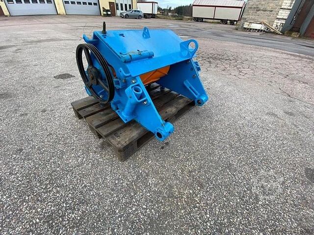 Разделяется на сепаратор Bruks 1700-2000 Upper opening 