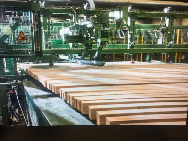 Комплектная пилорама (стационарная) Springer Stapel,- und Sortieranlage