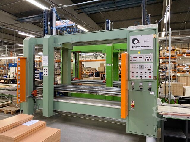 Шкафной пресс Comil CF 2000 E