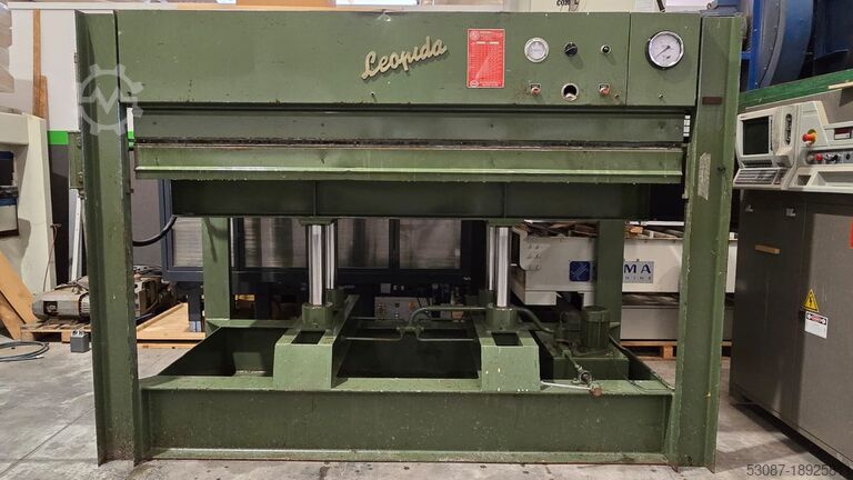 пресс для шпона Sergiani Leopida 4/90