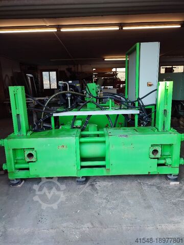 Пресс для брикетирования металлической стружки Ruf RB 880