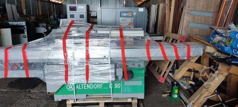 пила с раздвижным столом Altendorf C90
