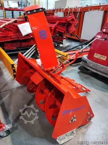 Оборудование для зимнего обслуживания Husqvarna Schneefräse für Rider