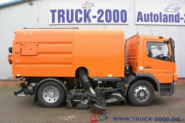 Подметальная машина Mercedes-Benz Atego 1324 HSW Explorer 6 Hecksauger Vorsprühen