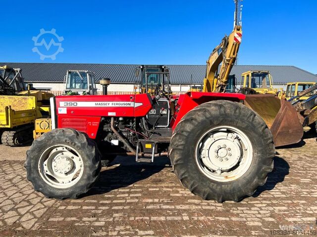 Компактный трактор Massey Ferguson 390