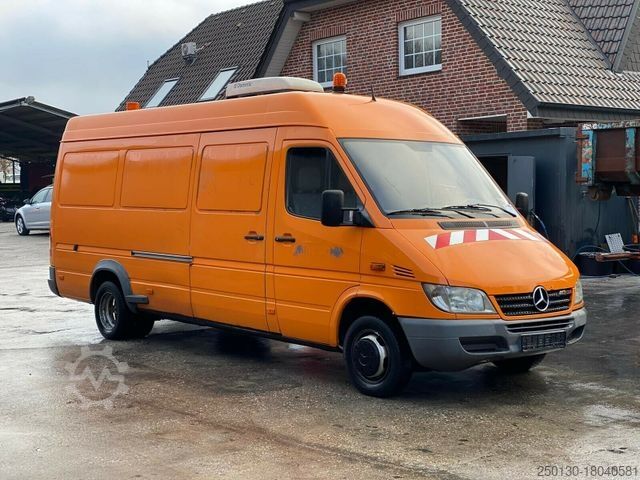 Вакуумная автоцистерна MERCEDES-BENZ Sprinter Kasten Hochdach 413 CDI