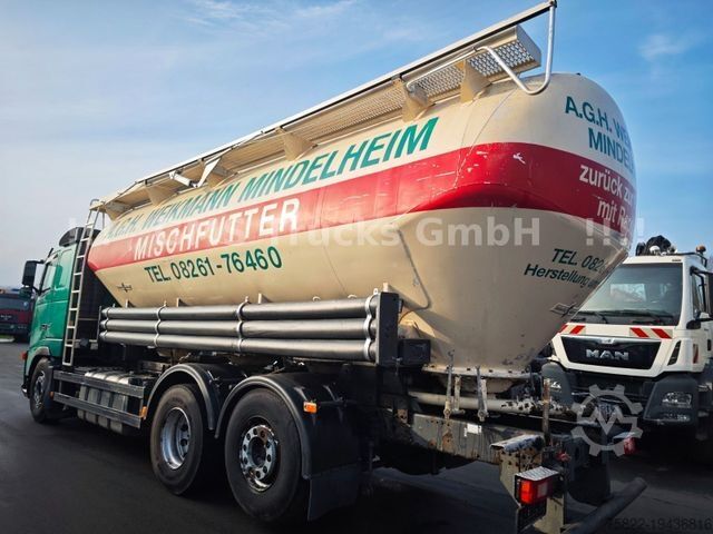 Вакуумная автоцистерна MERCEDES-BENZ Silo Food Spitzer Feldbinder Futtermittel