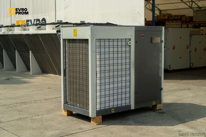 Чиллер Used Aircooled chiller CIAT AQUACIAT2 EVO LDC 240 V. 2013 yom