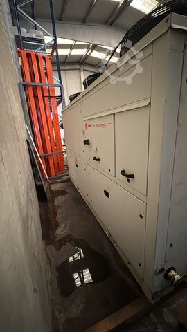 охладитель trane, ciat, york, climaveneta CGAN900