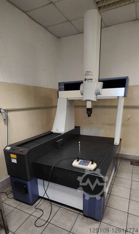 координатно-измерительная машина Mitutoyo Crysta Apex C 07 07 06