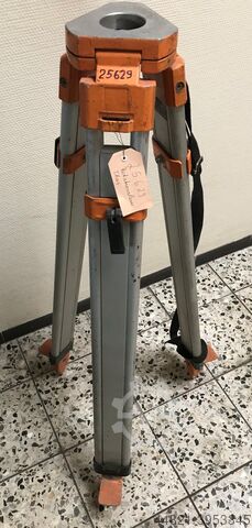 Штатив для размещения выравнивающего устройства  