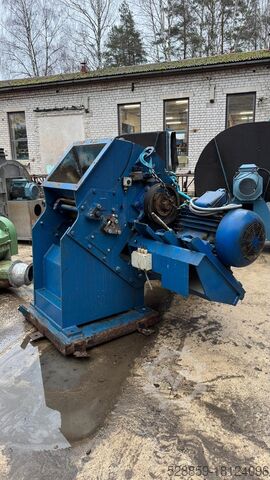 Измельчитель древесины Bruks 602CS