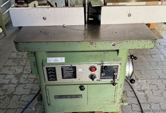 Поворотный шпиндельный формовочный станок Martin T 23