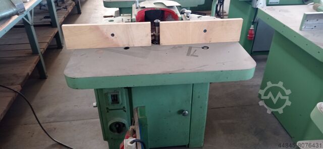 Настольный маршрутизатор  