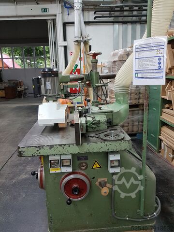 Настольный фрезерный станок с питателем  