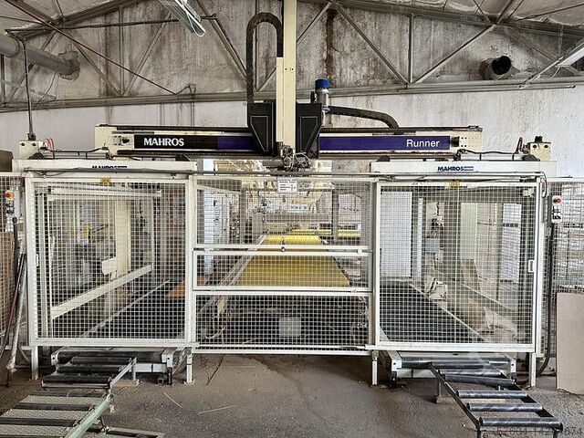 Зарядное устройство с двумя станциями Mahros Runner D\C