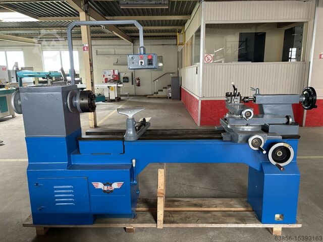 Токарный станок  LAR