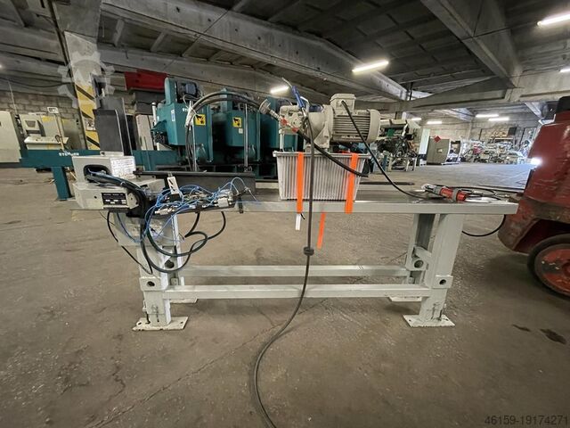 Формовочная машина Weinig EM11 magazine hopper feeder