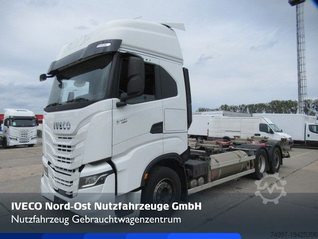 Автомобиль с заменяемым кузовом IVECO AS260S46Y/FS CM 2LNG / Intarder / Lenkachse / LBW