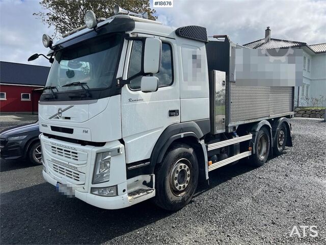 Самосвал Volvo FM-370 6x2 w/asphalt box with hydraulic chapel and