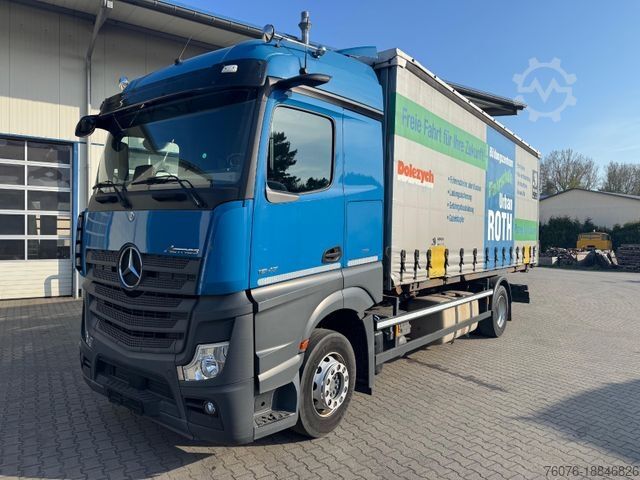 Бортовой грузовик с тентом MERCEDES-BENZ Actros 5 MB 1843 LL Fahrschul-Ausstattung