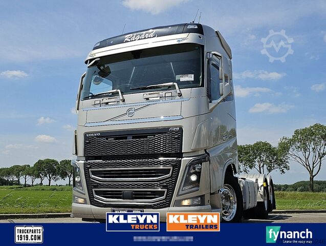 Шасси с кабиной VOLVO FH 750 6X2 9T FA WB 430