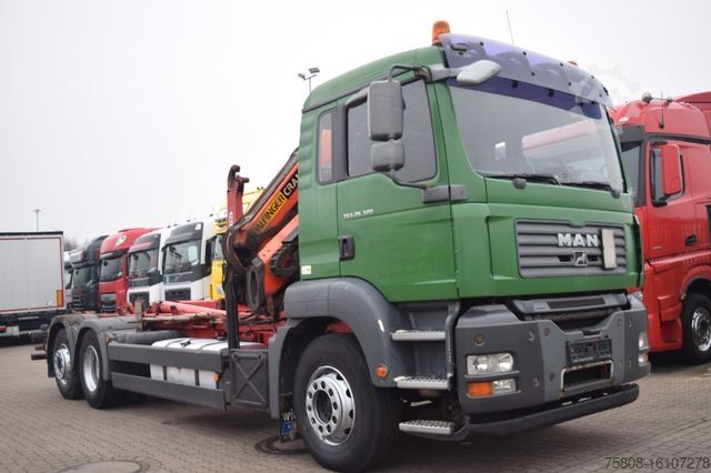 Крюковой мусоровоз MAN TGA 26.320 Kran PK16502 Funk Greiferhydraulik