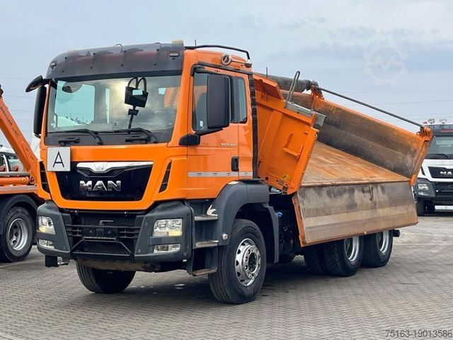 Трехсторонний самосвал MAN TG-S 26.440 6x4 3-Achs Kipper Bordmatik
