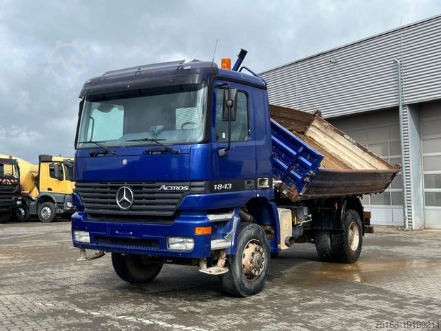 Трехсторонний самосвал MERCEDES-BENZ Actros 1843 AK 2-Achs Allradkipper Meiller