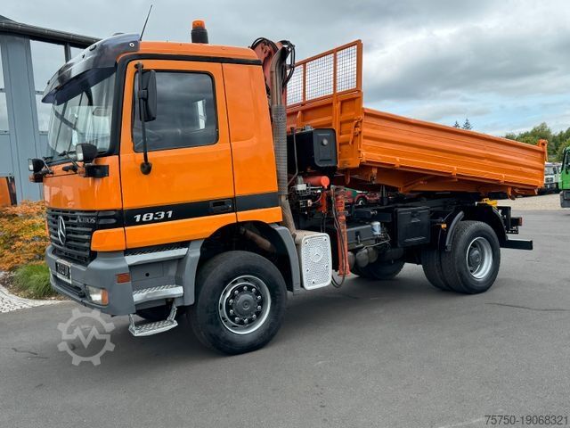 Трехсторонний самосвал MERCEDES-BENZ Actros 1831 4x4 Kipper - Kran- Kupplung- Blattfe