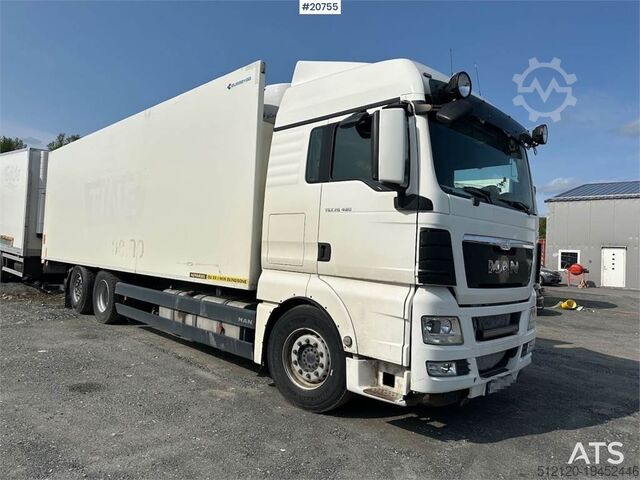 Чемодан MAN TGX 26.480 6x2 box truck w/ Bussbygg box and lift.