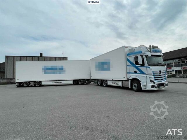 Чемодан Mercedes-Benz Actros