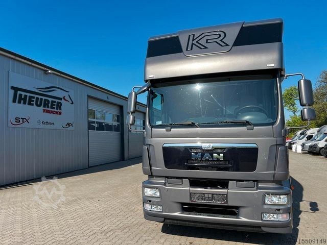 Скотовоз MAN 18340 Krismar 6 Pferde Pop-Out Motorhome