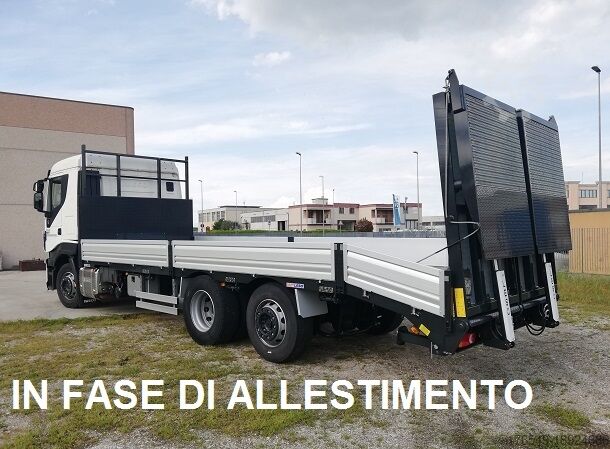 Транспортная платформа для автомобилей Iveco AS 260S42