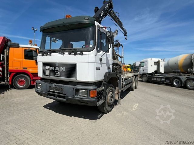 Кран-манипулятор на шасси грузовика MAN F2000 27.342 6x4 Abrollkipper mit Kran